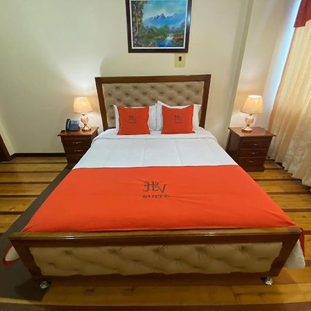 Hotel Velanez Suite Riobamba Buitenkant foto