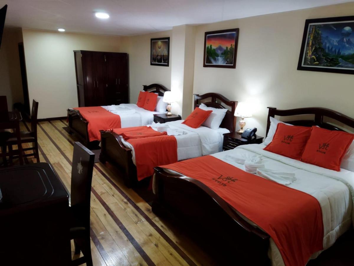 Hotel Velanez Suite Riobamba Buitenkant foto
