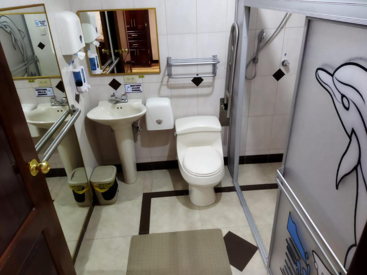 Hotel Velanez Suite Riobamba Buitenkant foto