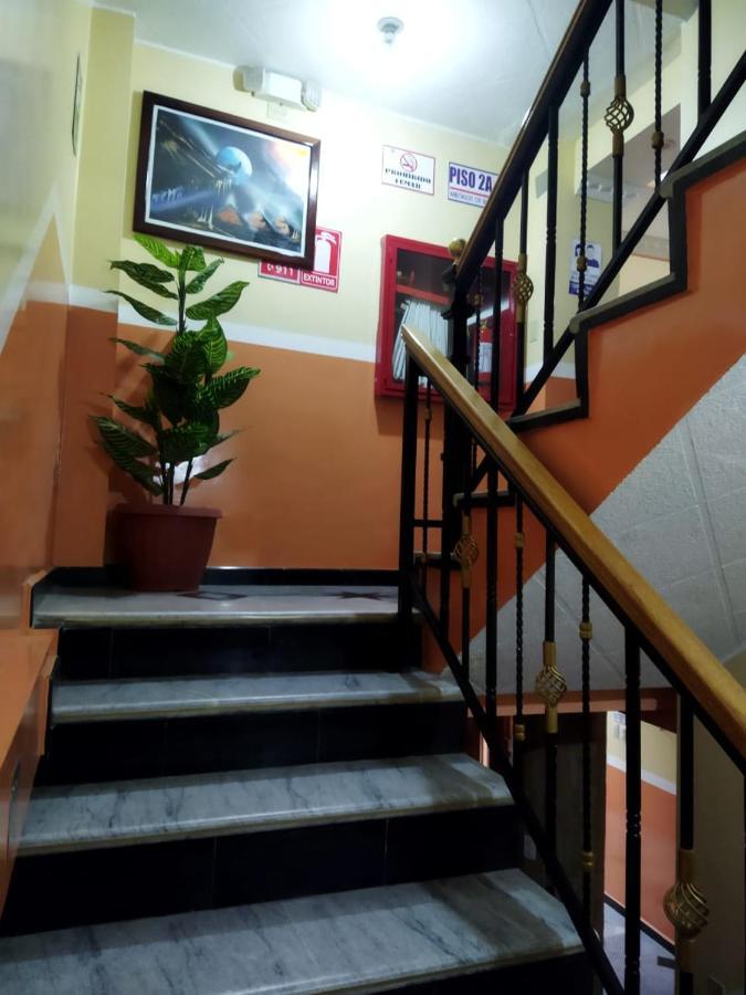 Hotel Velanez Suite Riobamba Buitenkant foto