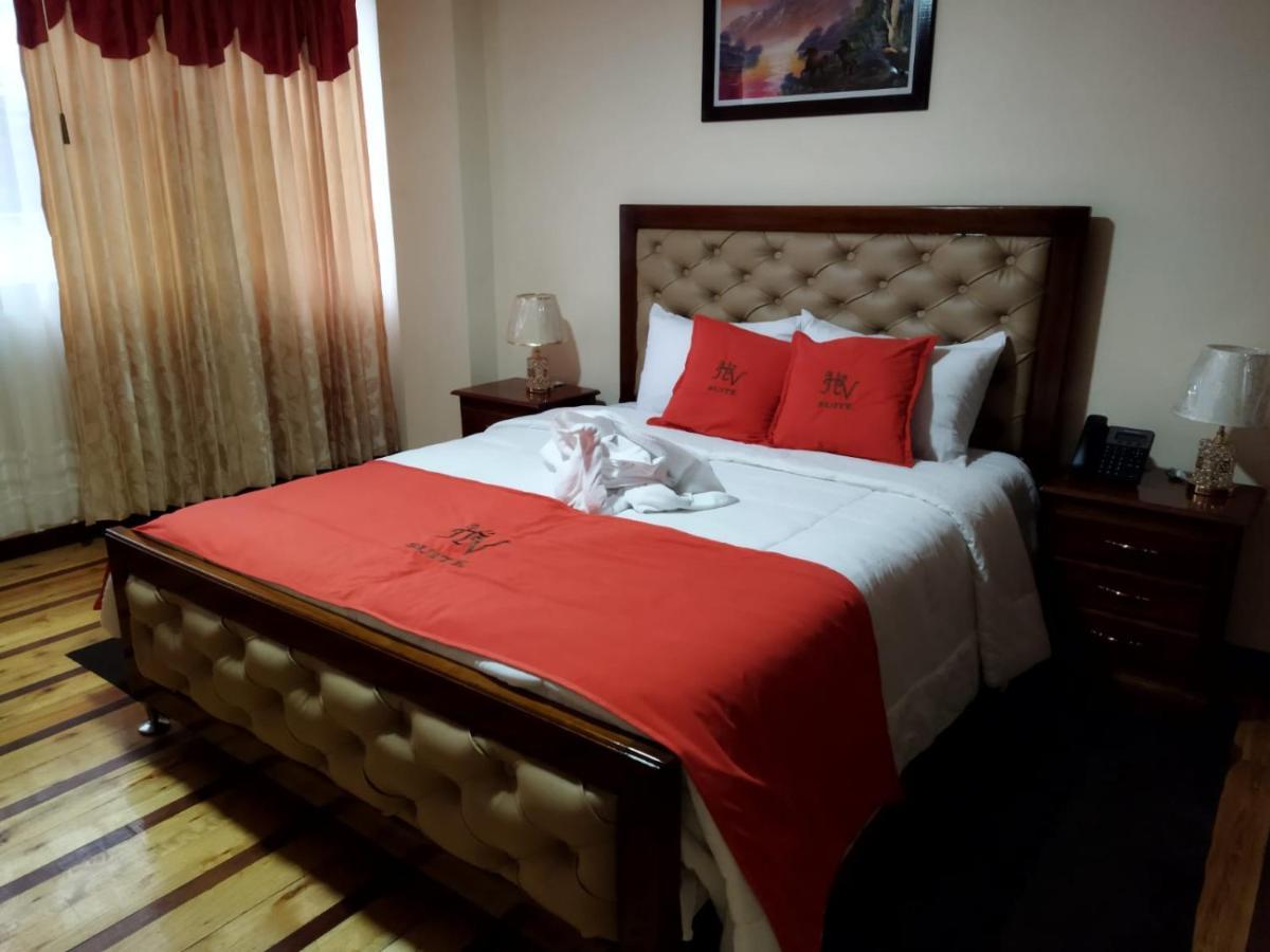 Hotel Velanez Suite Riobamba Buitenkant foto